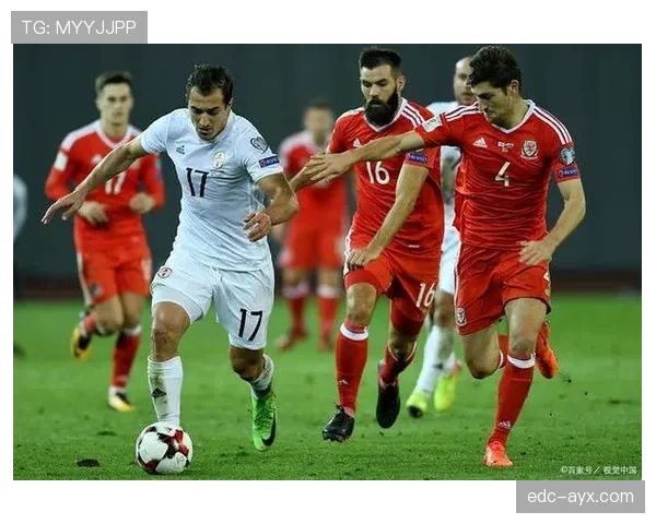 格鲁吉亚球星发挥稳健，助那不勒斯强势争冠