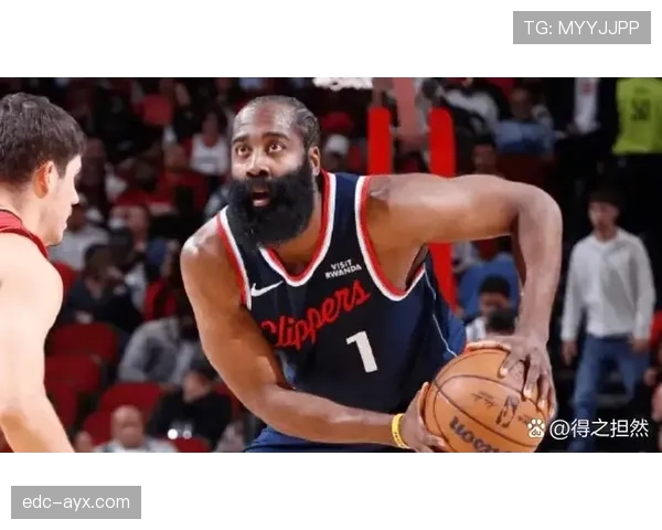 哈登无球牵制力改变对手防守布局